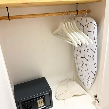 Rose By Ioana Бухарест