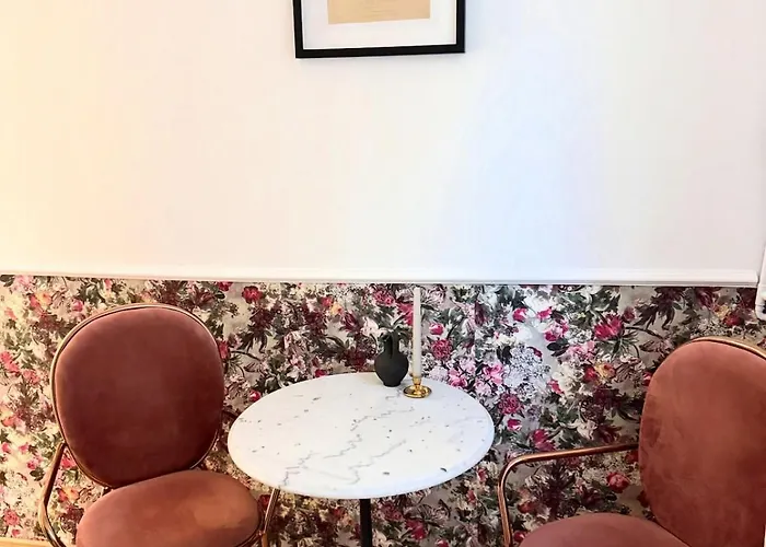 Rose By Ioana Bukareszt