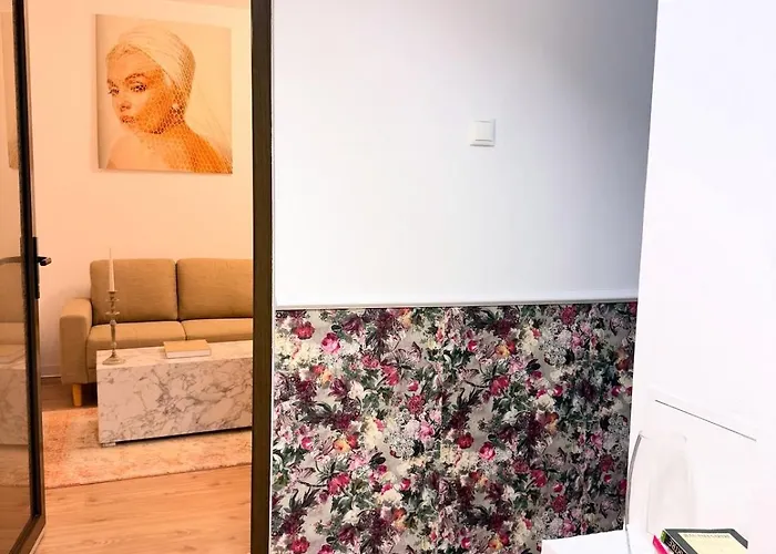 Apartament Rose By Ioana *